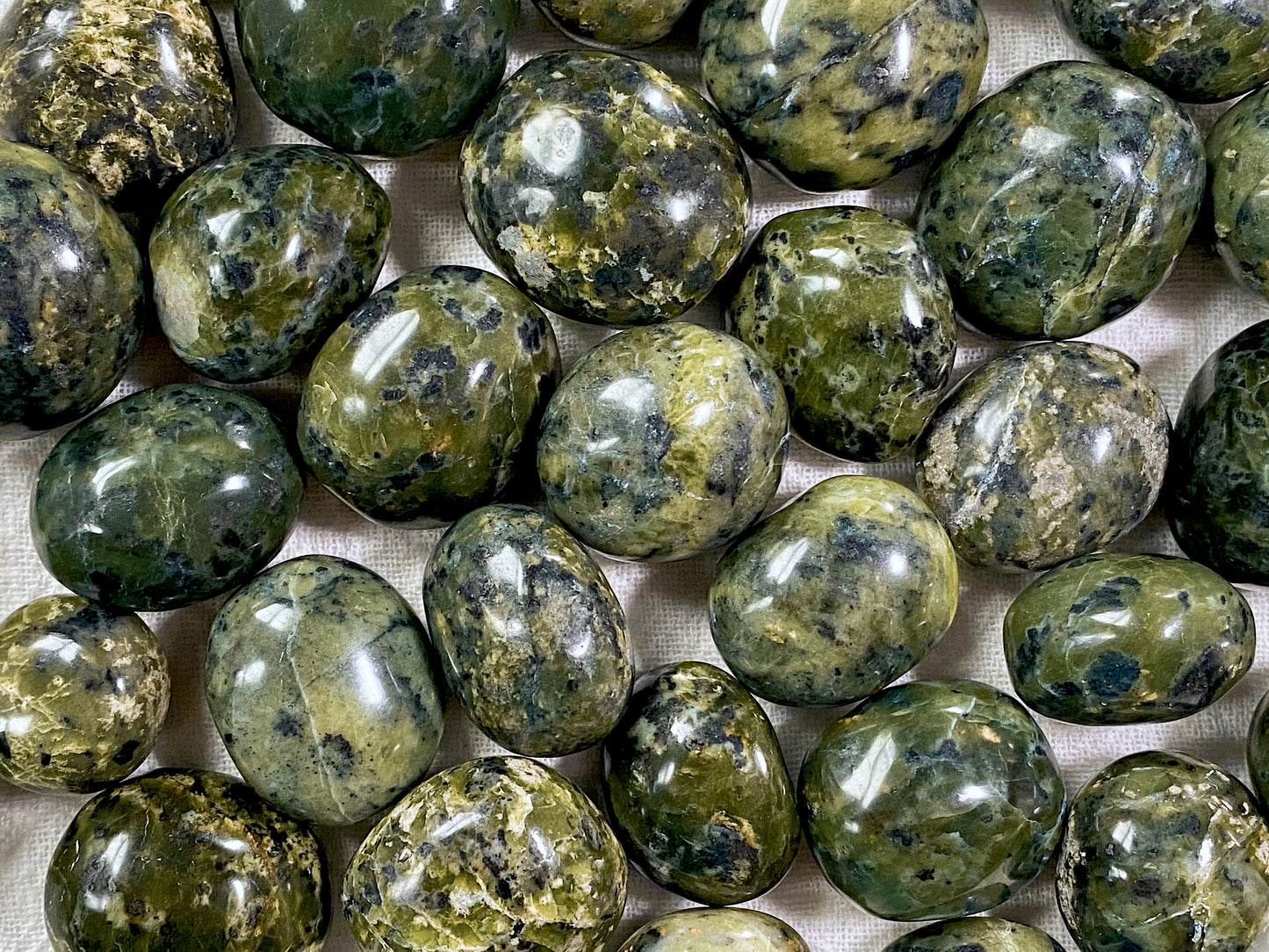 ☆ NEPHRITE JADE